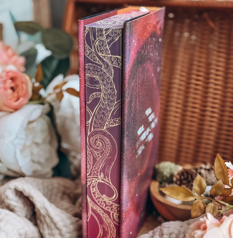 Hell’s Heart | Alexis Hall | SIGNED SEALED | Exclusive Owlcrate 1st Edition