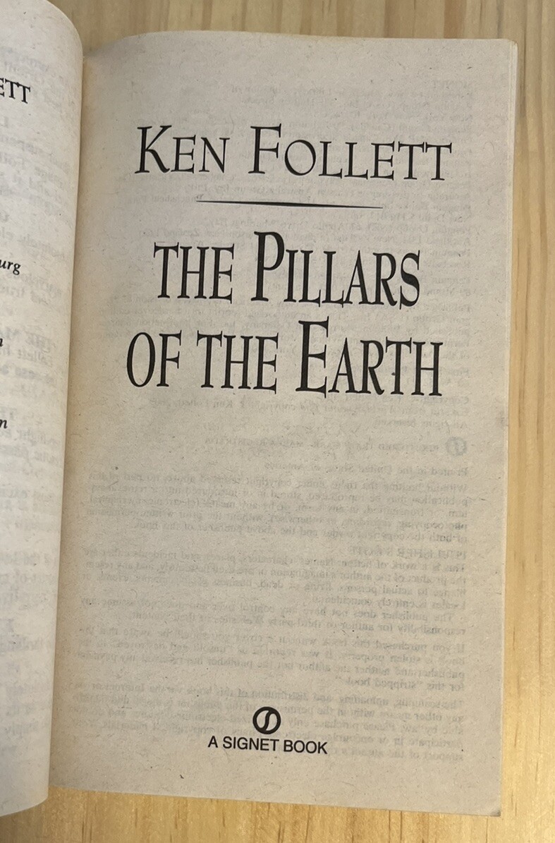 Kingsbridge #1: The Pillars of the Earth by Ken Follett (2007, Paperback)