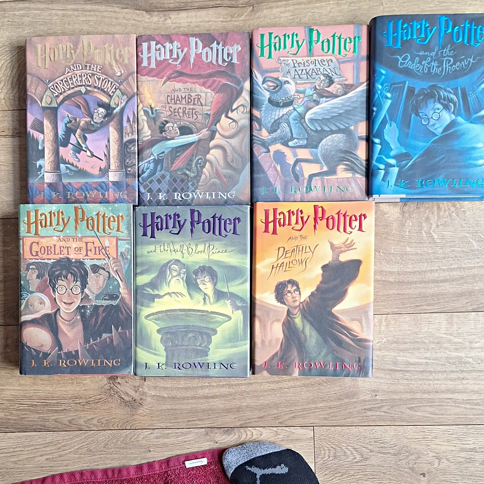 Harry Potter Hardcover Set of 7 w/ Dust Jackets Illustrated by J.K. Rowling