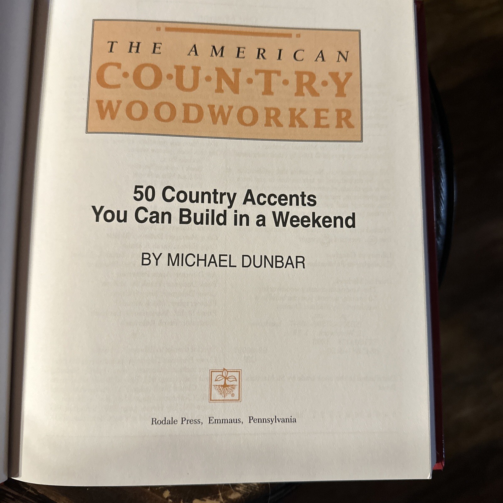 The American Country Woodworker : Fifty Country Accents You Can Build in a…