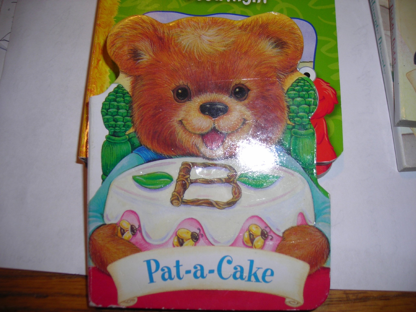 Pat-a-Cake (pi kids) – Michelle Lash-Ruff for Publications Inte – board book…
