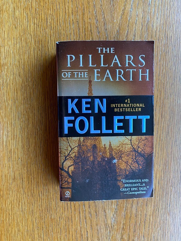 Ken Follett The Pillars of the Earth 1st US paperback ed 41st printing near fine