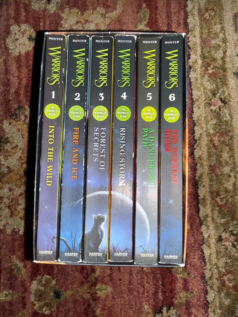 Warriors: The Prophecies Begin by Erin Hunter Complete First Series Box Set