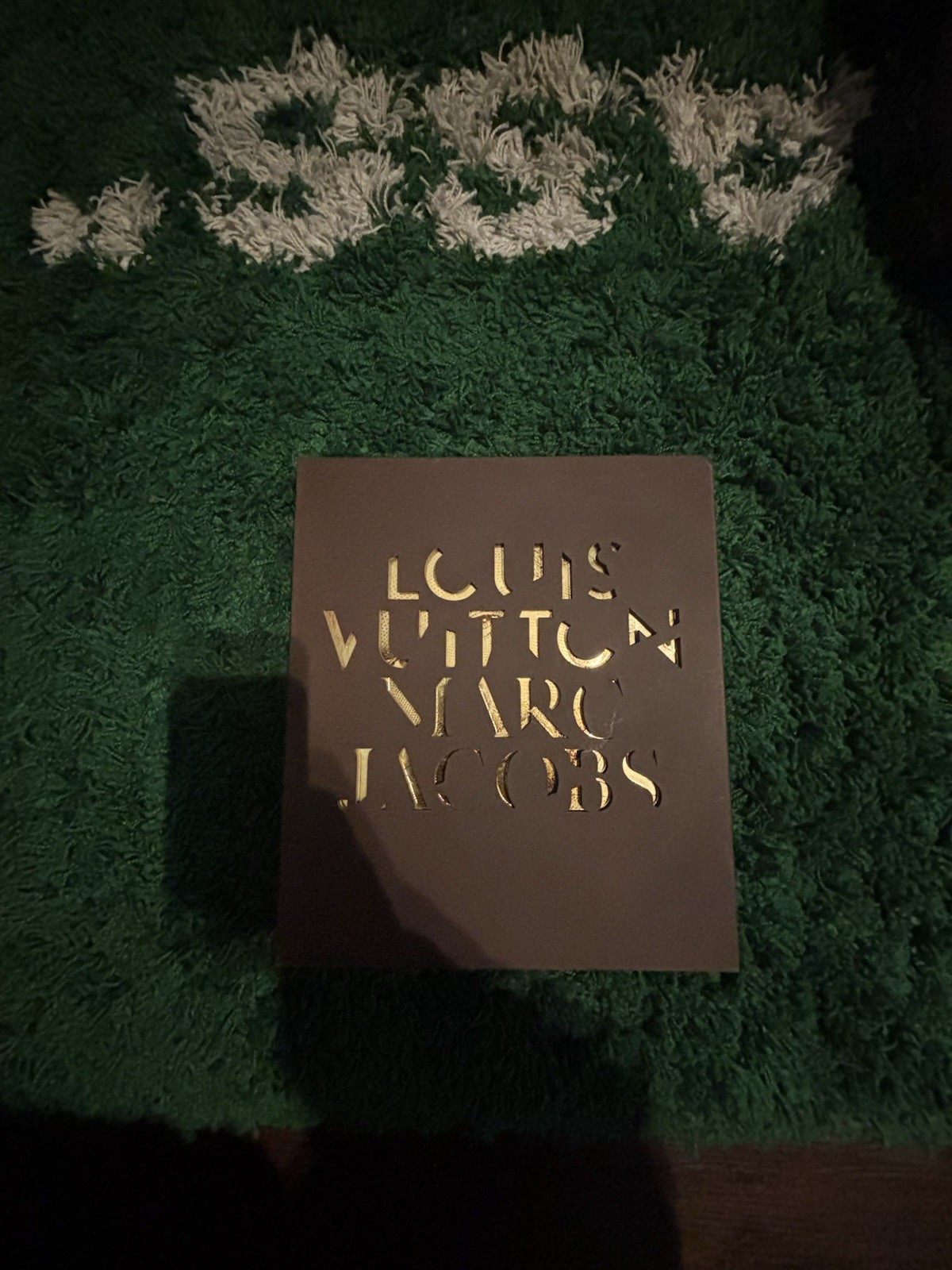 Louis Vuitton- Marc Jacobs- Sleeved special Edition Fashion – Coffee Table Book