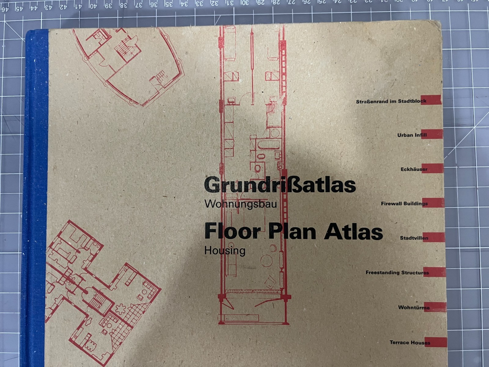FLOOR PLAN ATLAS HOUSING Friederike Schneider – Hardcover
