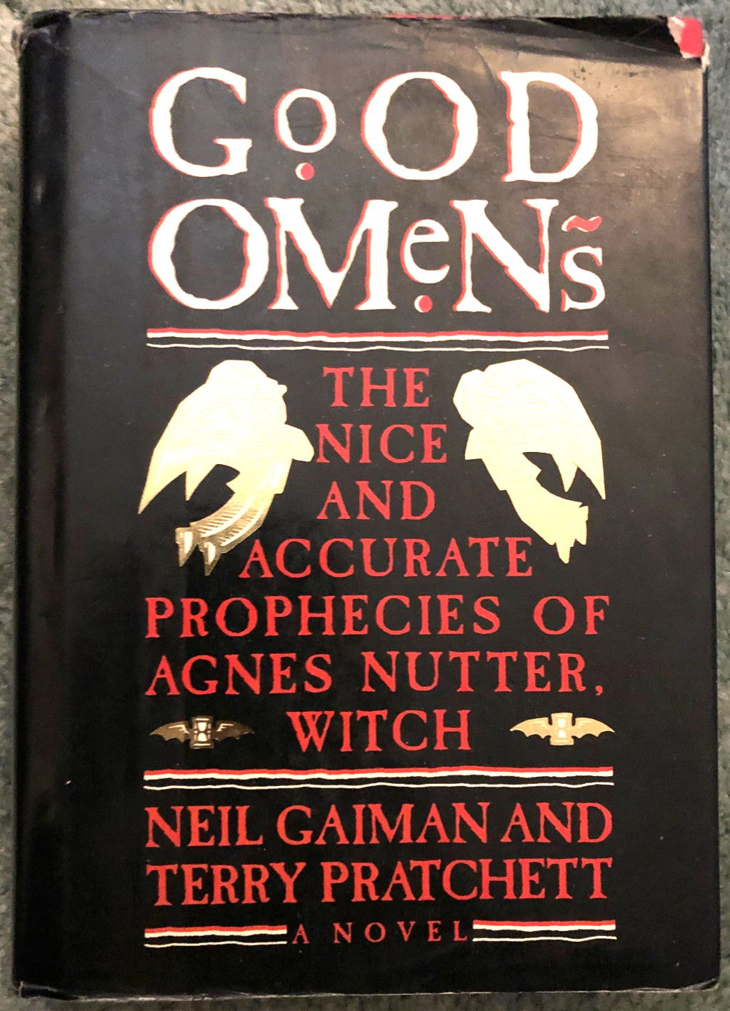 Good Omens, Neil Gaiman & Terry Pratchett, 1990 hardcover, 1st printing