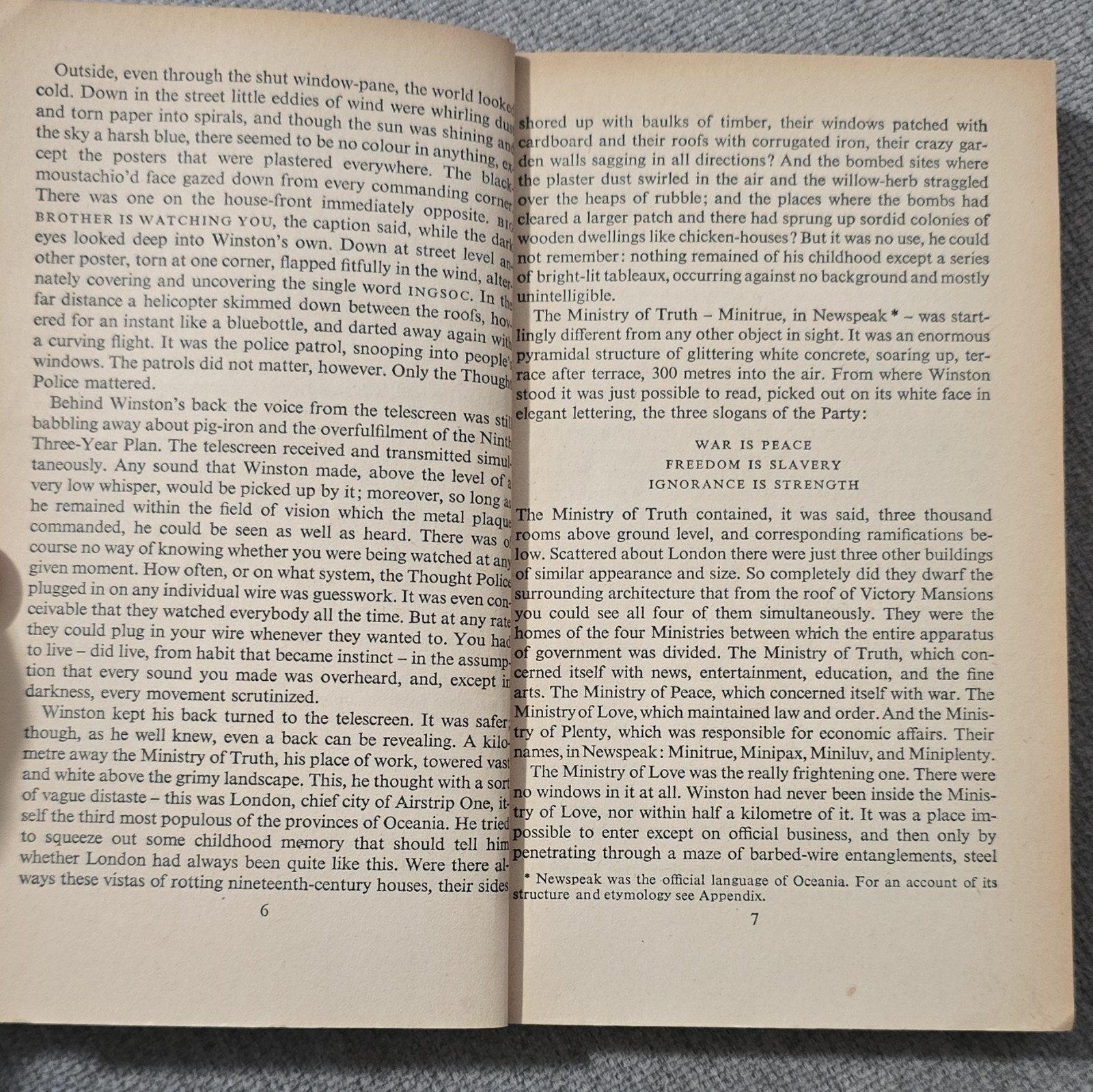 Penguin Books Nineteen Eighty-Four George Orwell Paperback Unabridged 1954